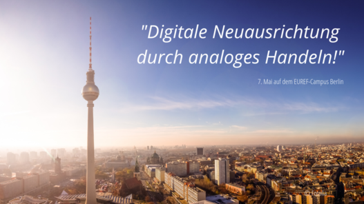 Schriftzug zum Digitalsymposium: "Digitale Neuausrichtung durch analoges Handeln!"