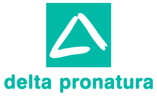 Logo von Delta Pronatura in Türkis und Schwarz, das die Bedeutung von umweltfreundlichen Produkten und nachhaltigen Lösungen im Unternehmensalltag symbolisiert.